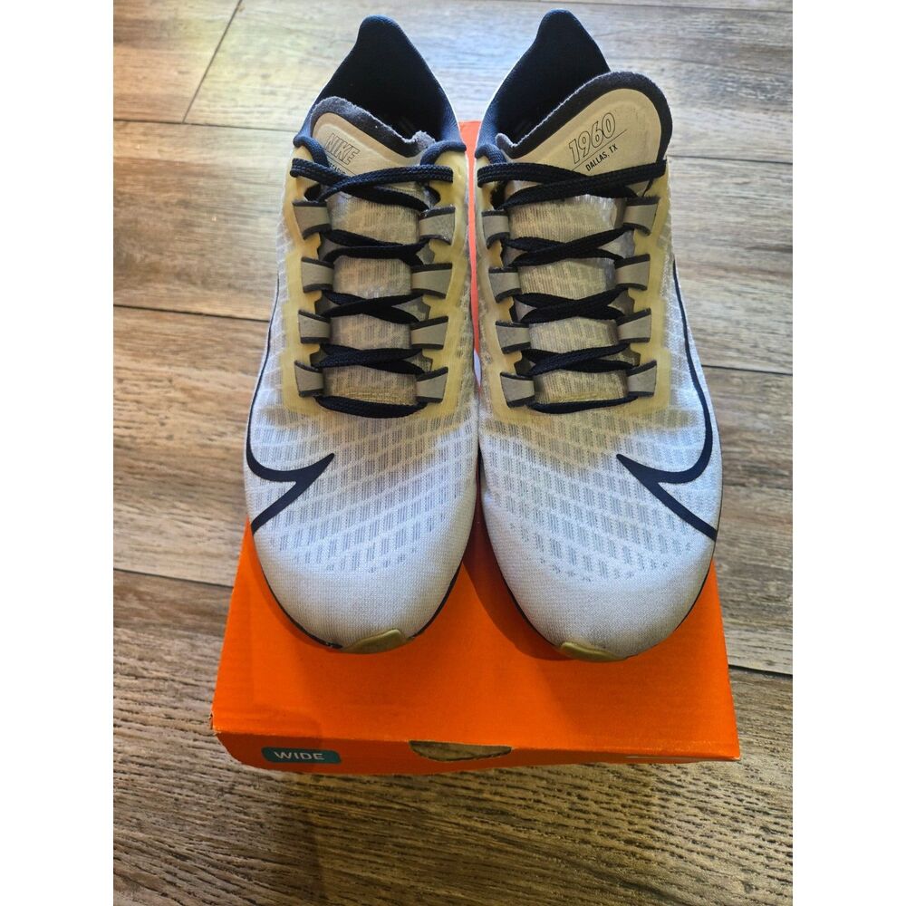 Nike Air Zoom Pegasus 38 Running Shoes White Navy Men’s Size 7.5 Sneakers